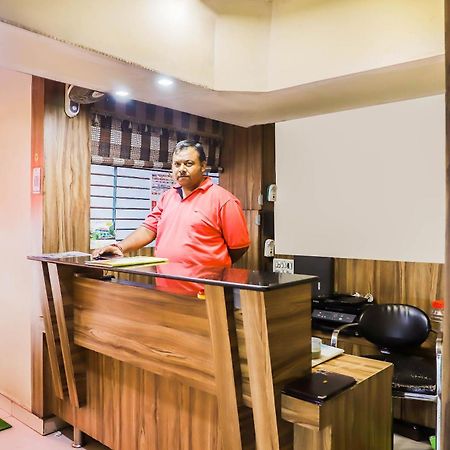 Spot On Bagiya Restaurant Hotel Harda Exterior photo