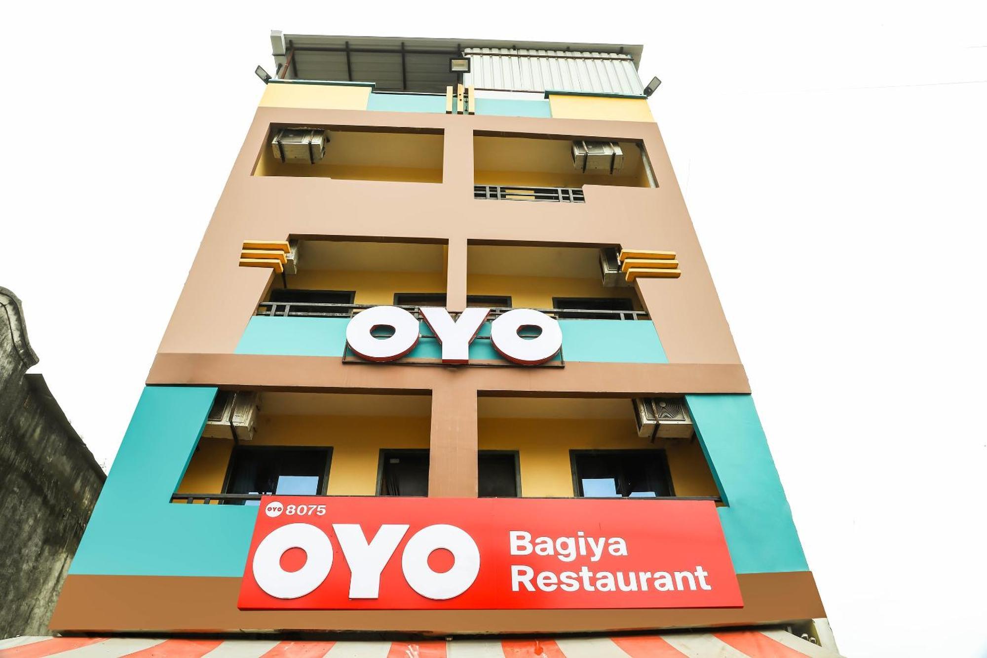 Spot On Bagiya Restaurant Hotel Harda Exterior photo